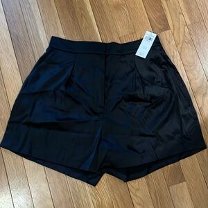 Abercrombie silk trouser shorts size medium